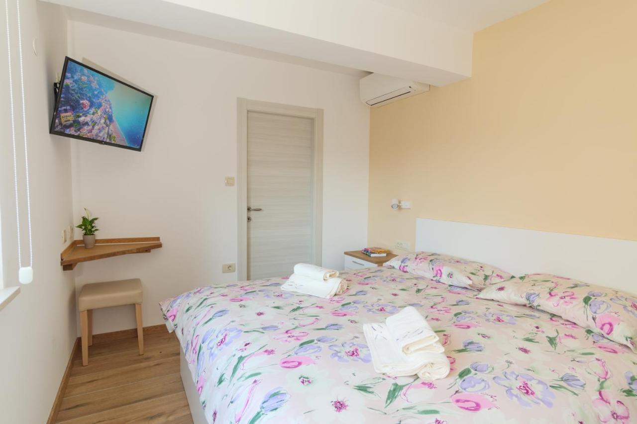 Apartmani Ravan Cernik  Eksteriør bilde